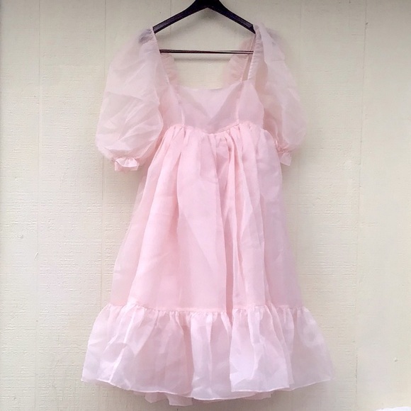 French Puff Dress Ballerina